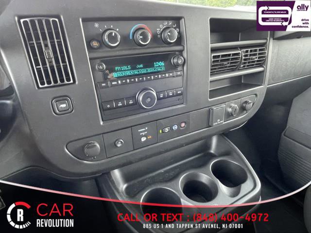 Used 2019 Chevrolet Express 2500 Extended w/ Enhanced Convenience Package image 24