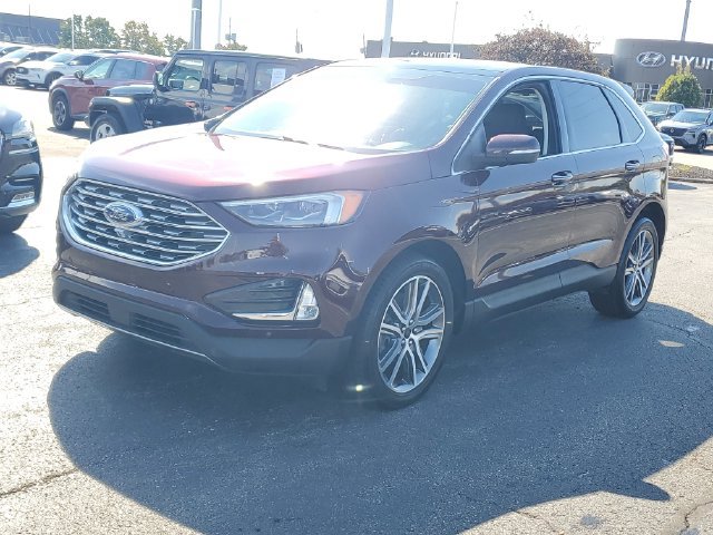 Used 2024 Ford Edge Titanium w/ Equipment Group 301A AWD/4WD image 2