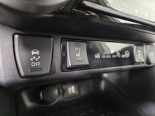 New 2025 Toyota RAV4 XLE image 29