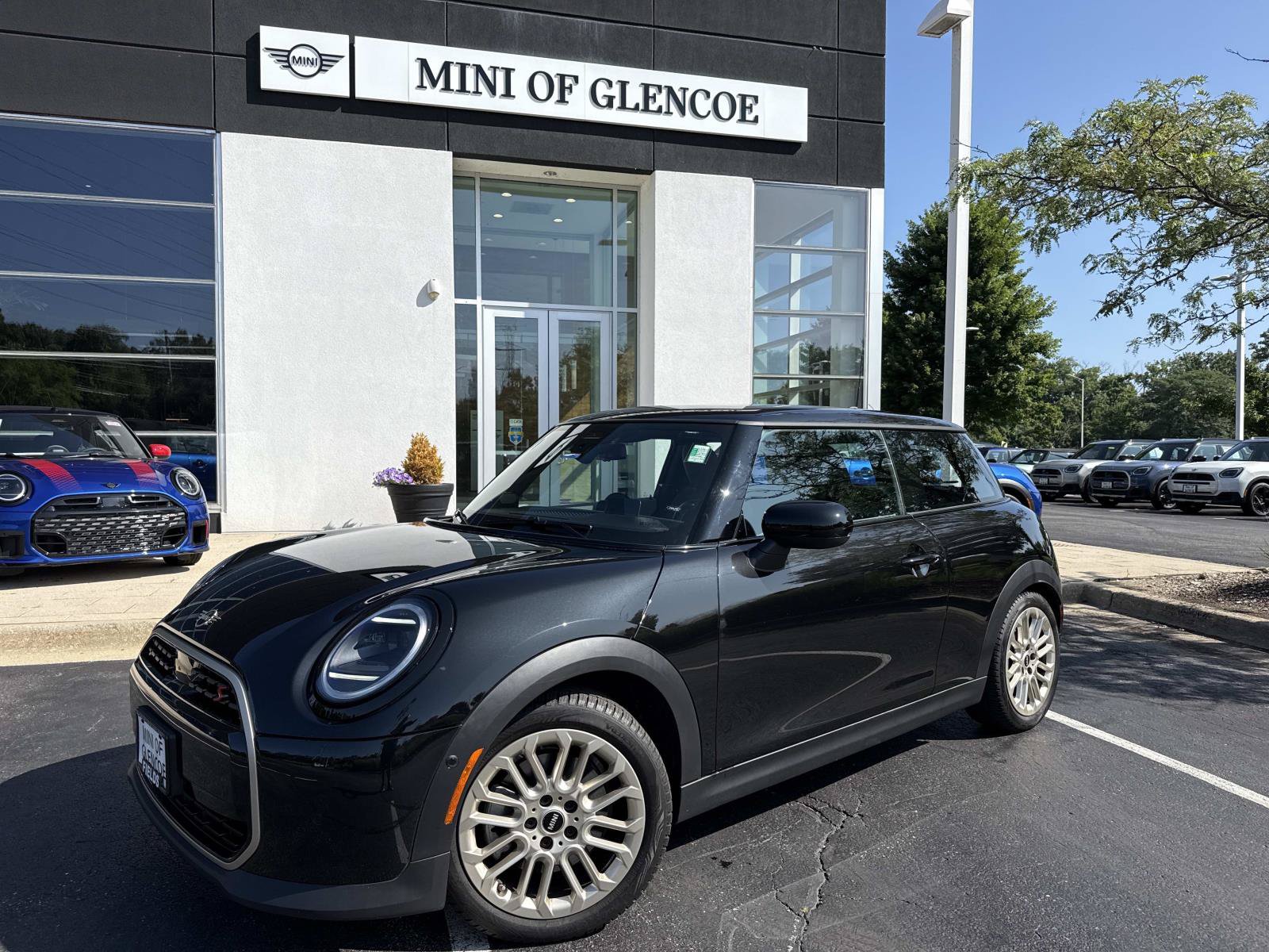 Used 2025 MINI Cooper S FWD image 1