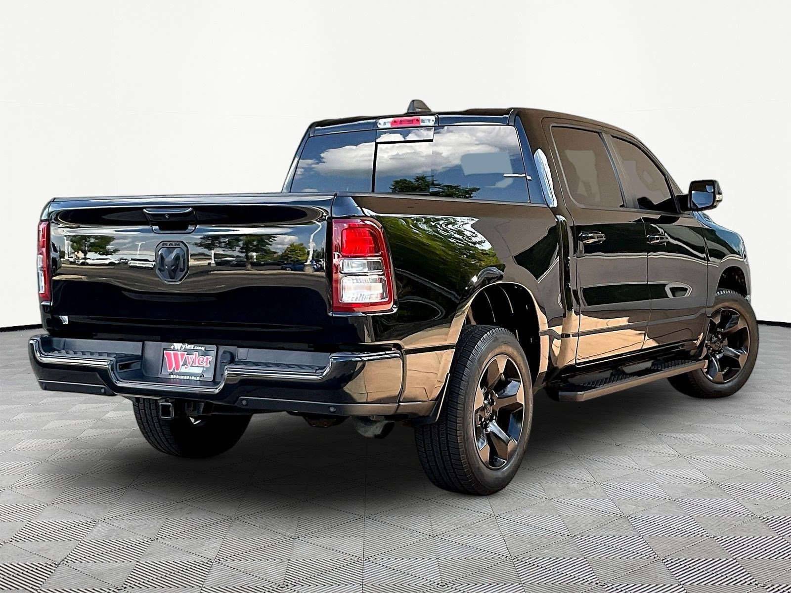 Used 2019 RAM 1500 Big Horn AWD/4WD image 6