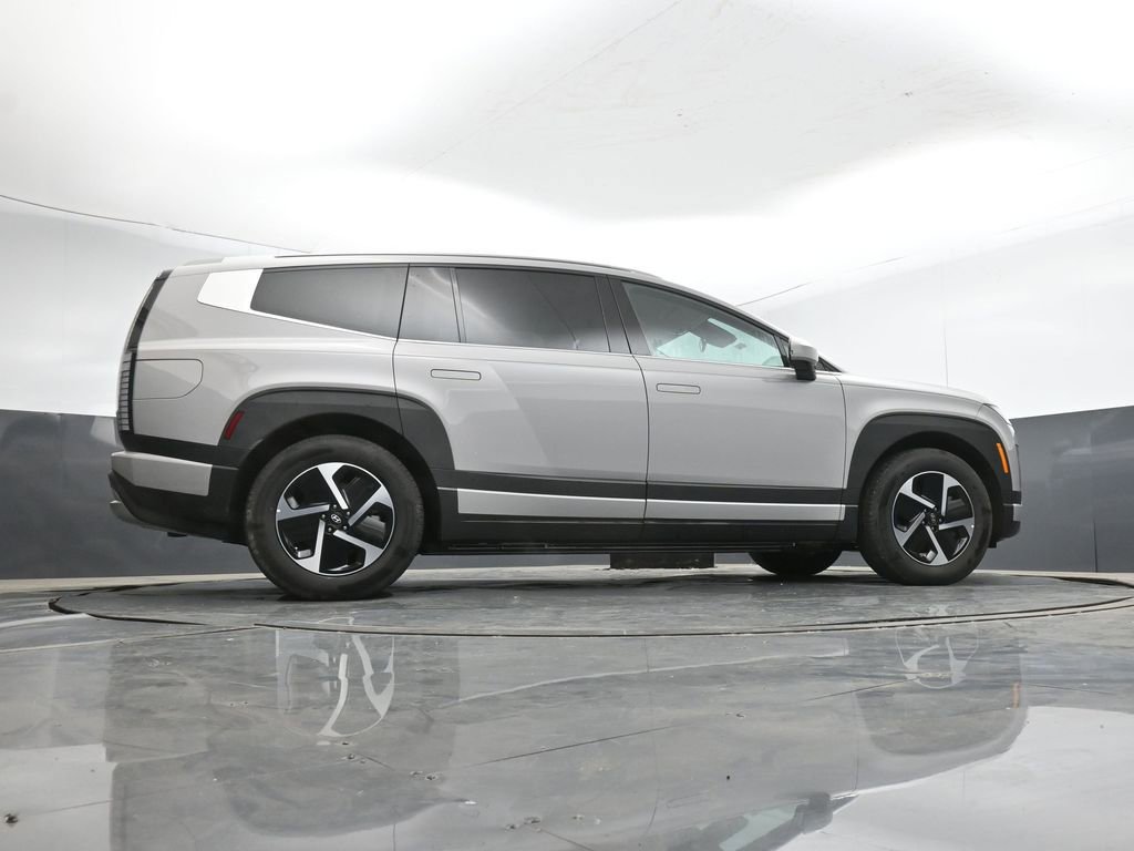 New 2026 Hyundai Ioniq 9 SE image 14