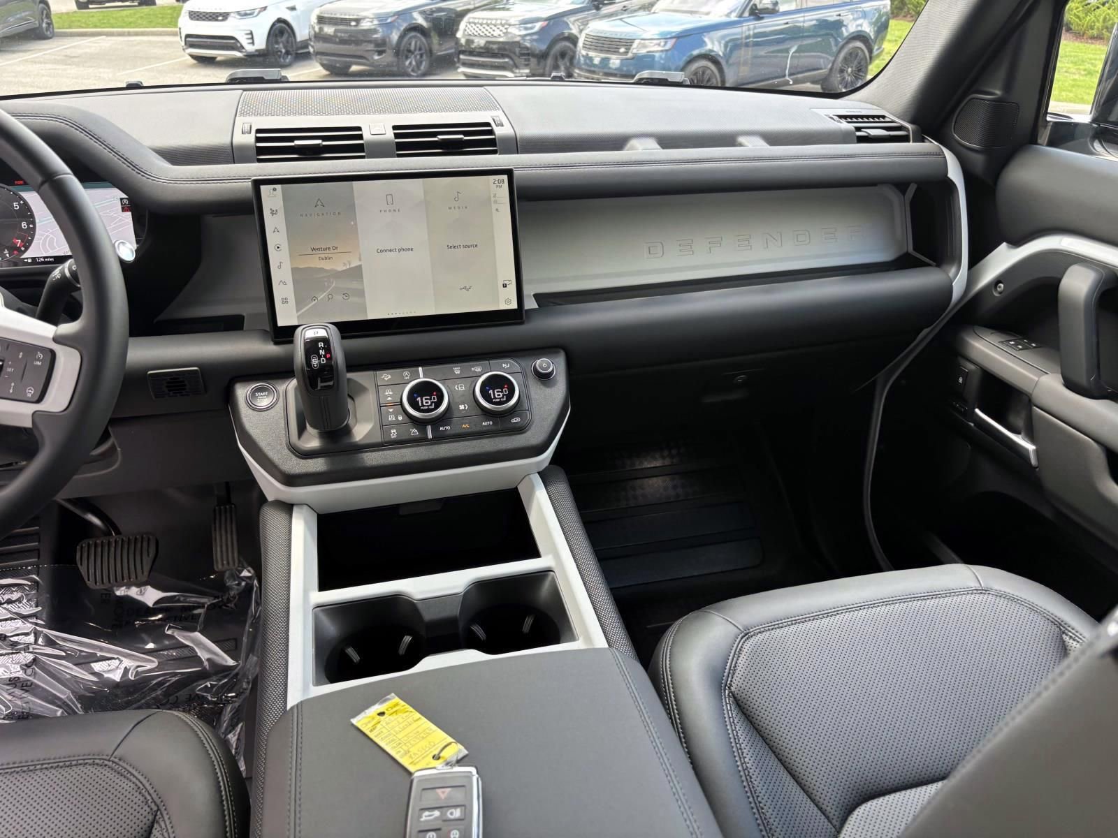 Used 2025 Land Rover Defender 110 S AWD/4WD image 25