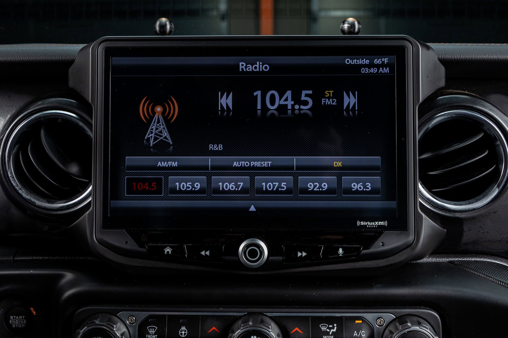 Used 2021 Jeep Wrangler Unlimited Rubicon w/ Trailer Tow Package image 24