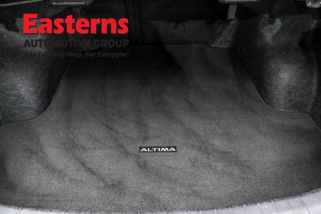 Used 2024 Nissan Altima 2.5 SV image 9