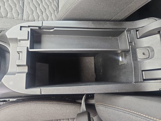 Used 2020 Chevrolet Equinox LT w/ Driver Convenience Package FWD image 26