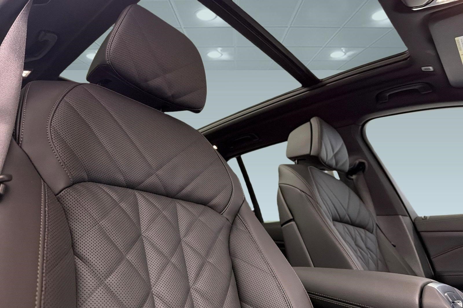 New 2026 BMW X5 xDrive50e AWD/4WD image 14