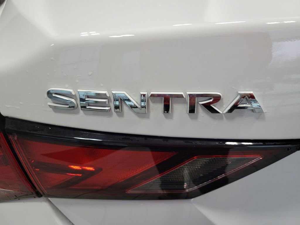 Used 2025 Nissan Sentra SV image 9