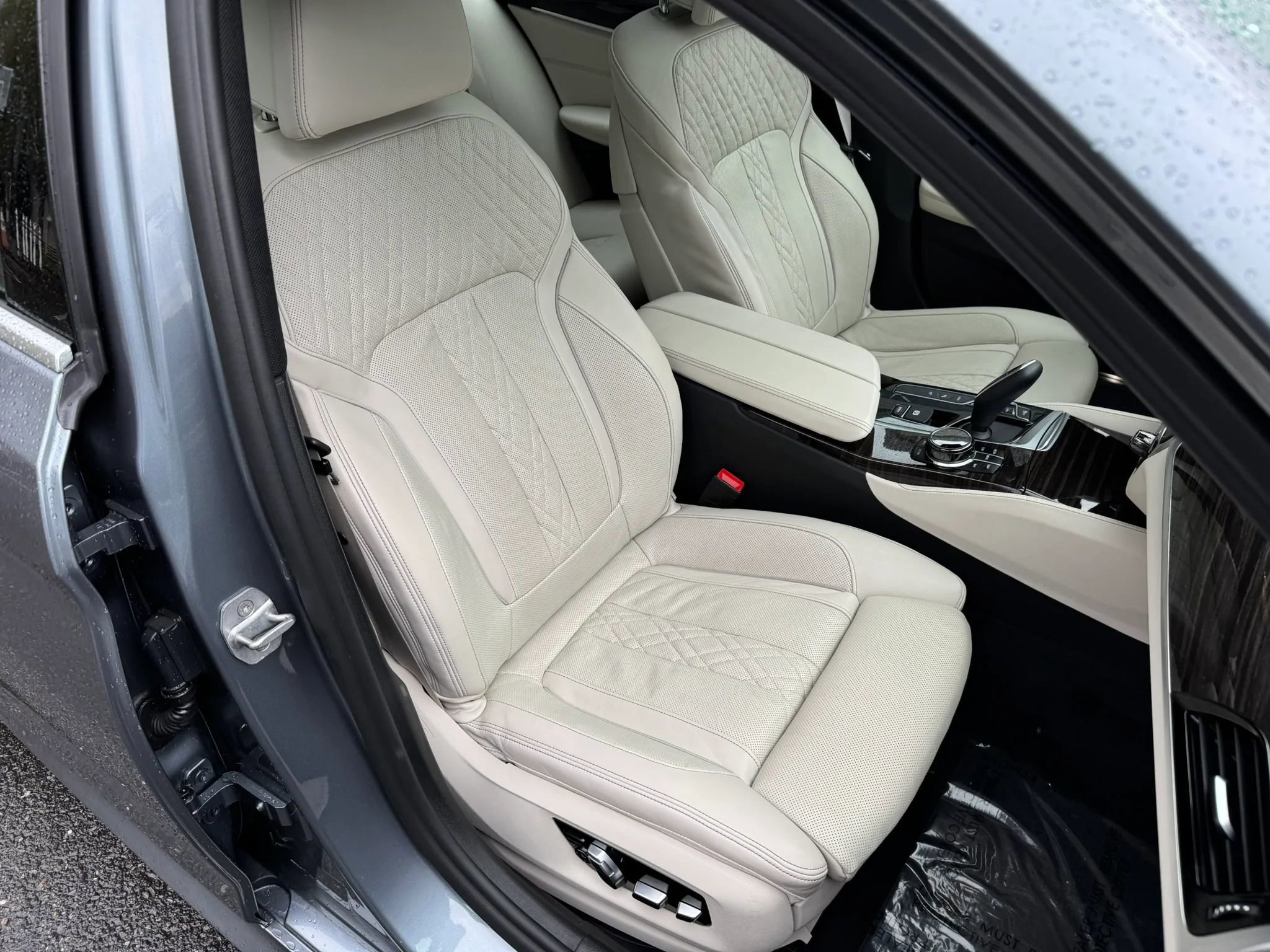 Used 2018 BMW 530e xDrive image 19