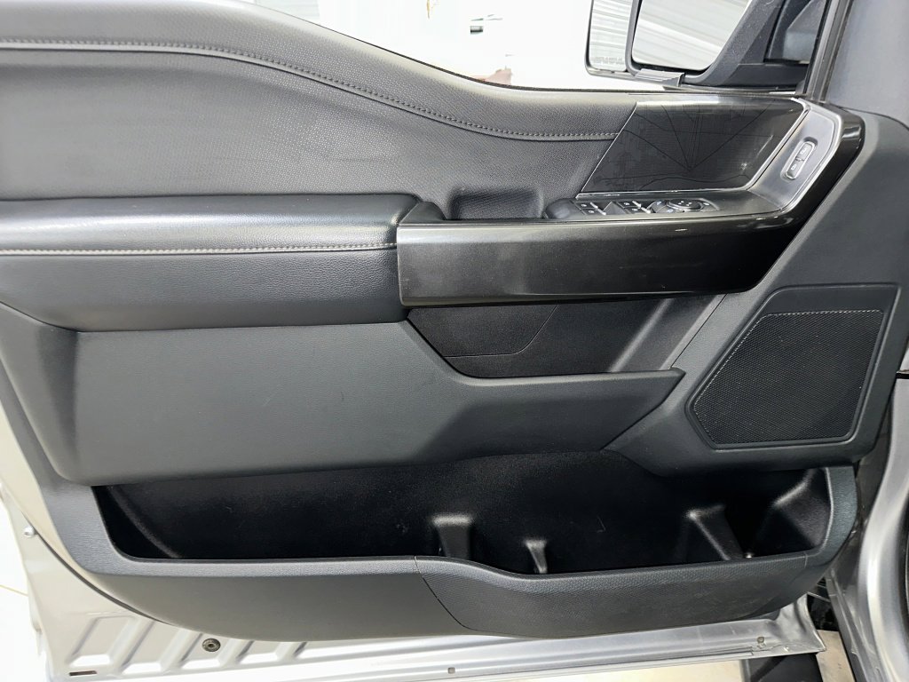 Used 2021 Ford F150 XLT w/ Equipment Group 302A High image 4