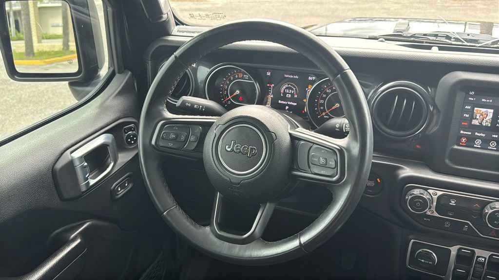 Used 2022 Jeep Gladiator Sport AWD/4WD image 25