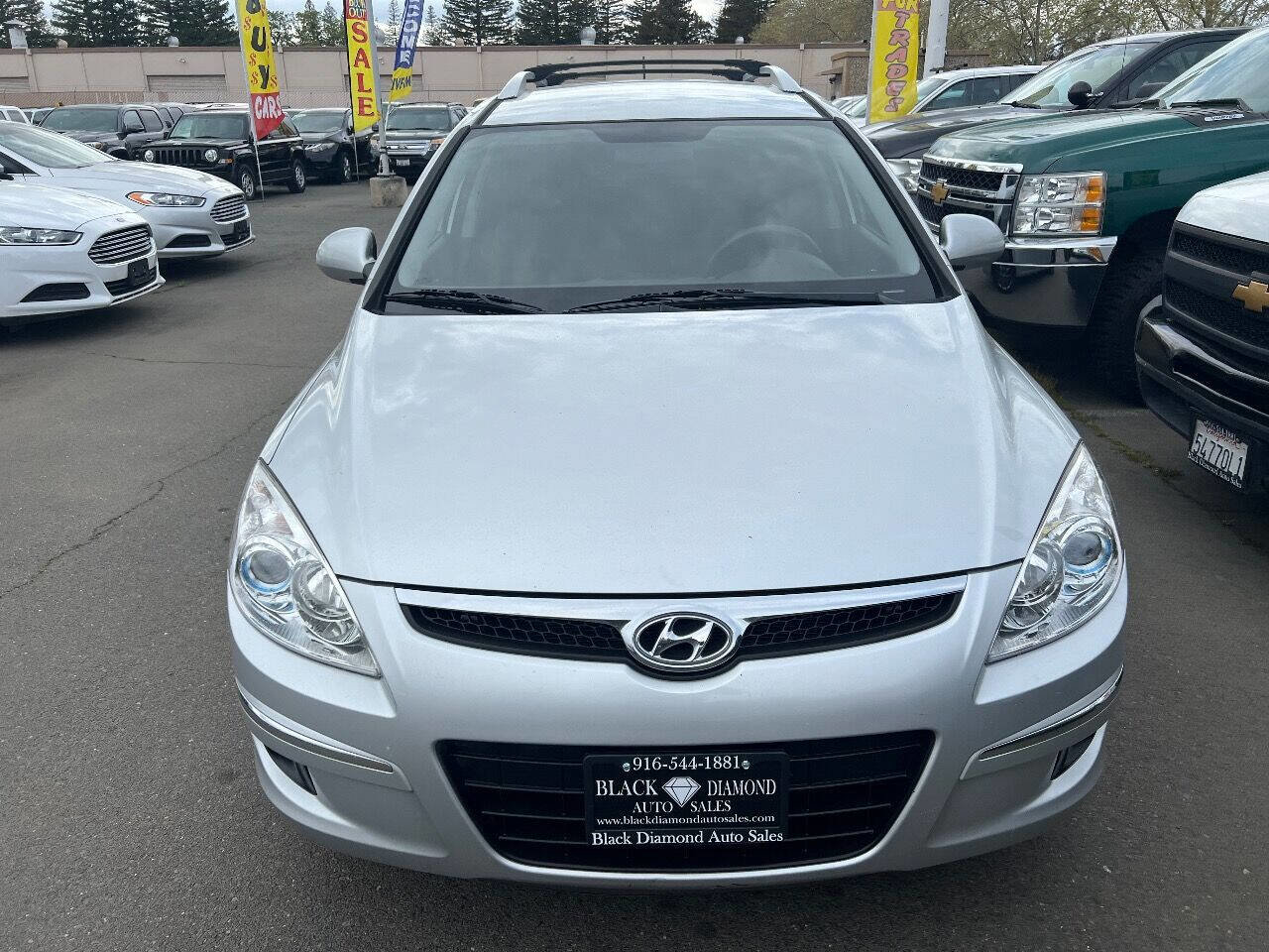 Used 2012 Hyundai Elantra w/ Preferred Pkg image 2