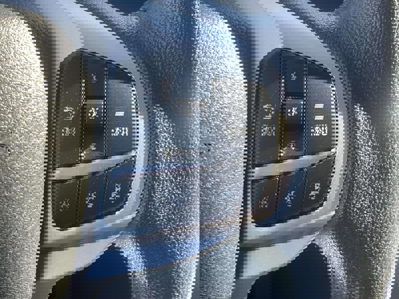 Used 2022 Ford Explorer XLT w/ Equipment Group 202A image 21