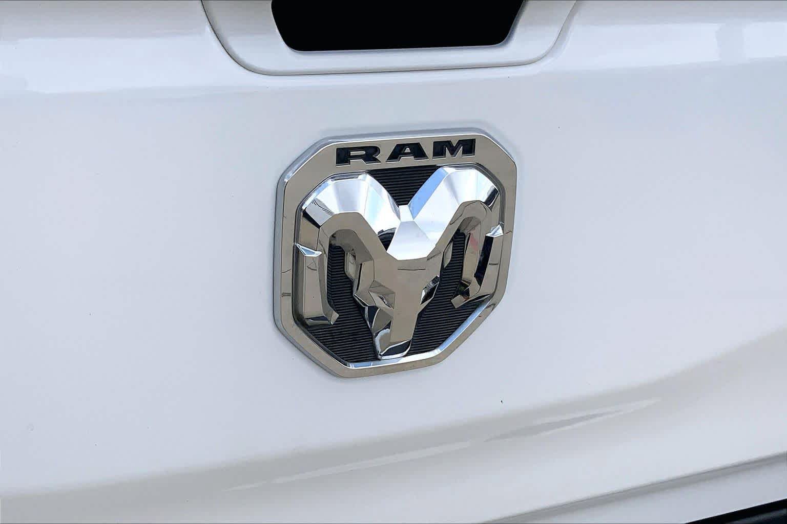 Used 2019 RAM 1500 Big Horn AWD/4WD image 30