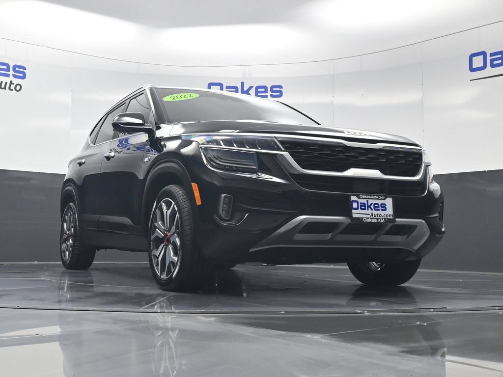 Certified 2022 Kia Seltos SX w/ Sunroof Package AWD/4WD image 42