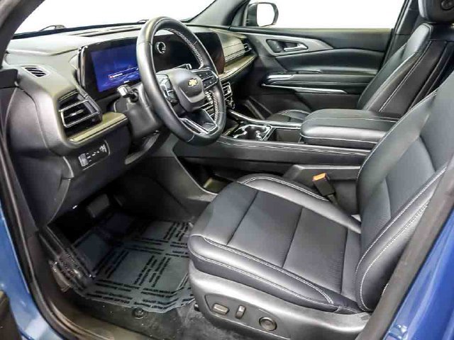 Used 2026 Chevrolet Traverse LT AWD/4WD image 13