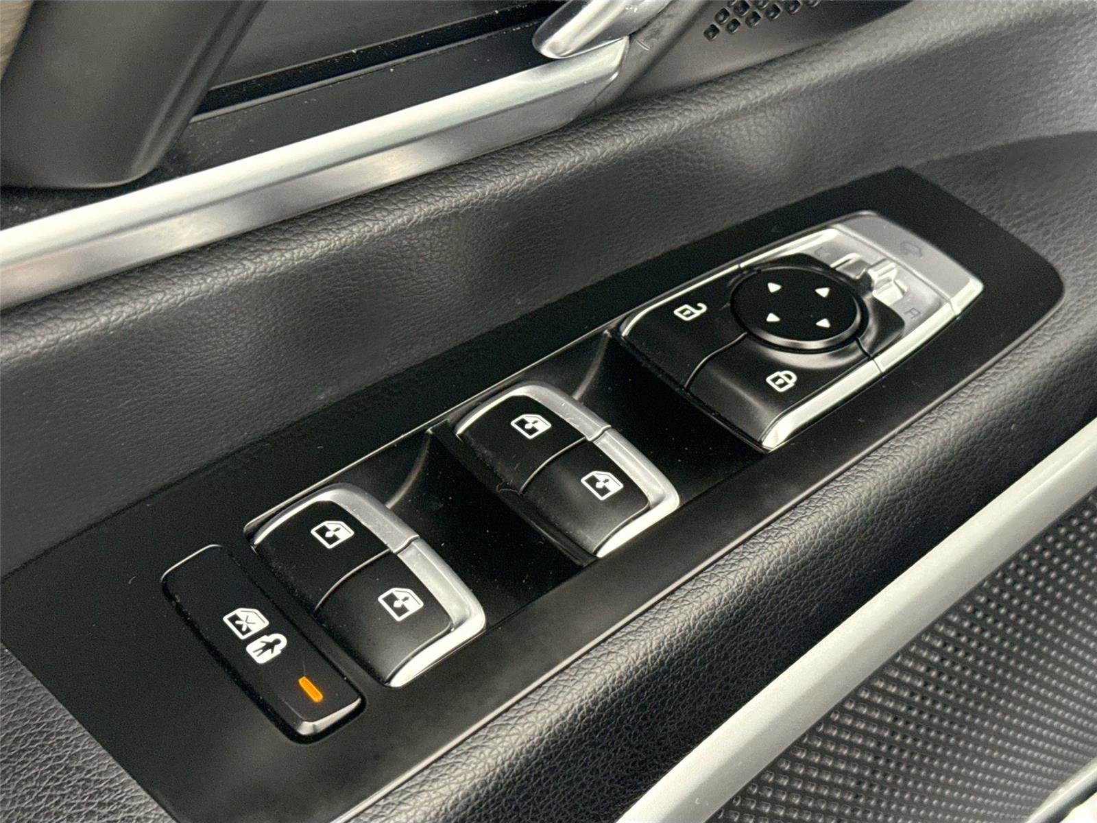 Used 2021 Kia Telluride EX w/ EX Premium Package image 27