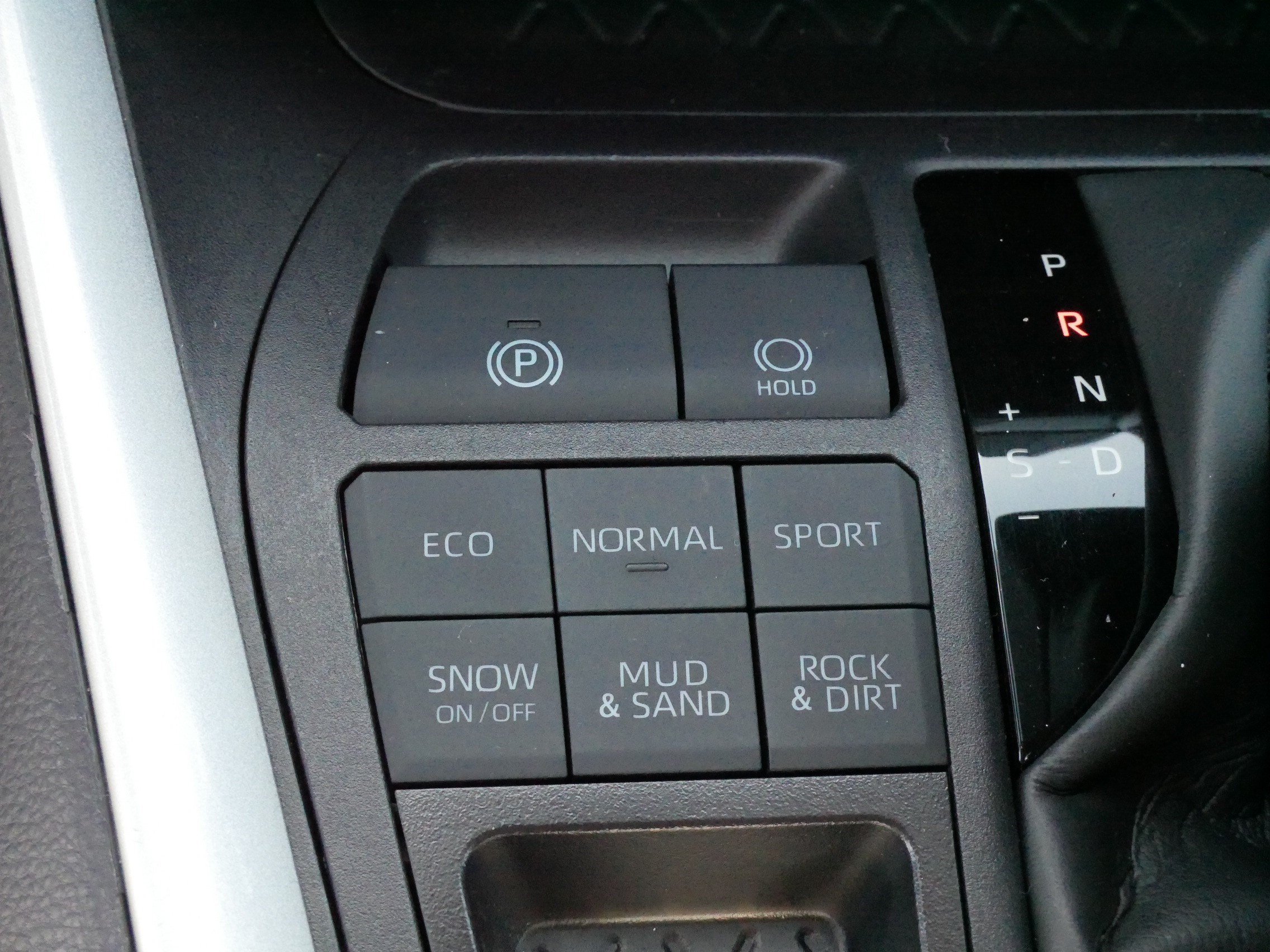 Certified 2025 Toyota RAV4 XLE AWD/4WD image 28