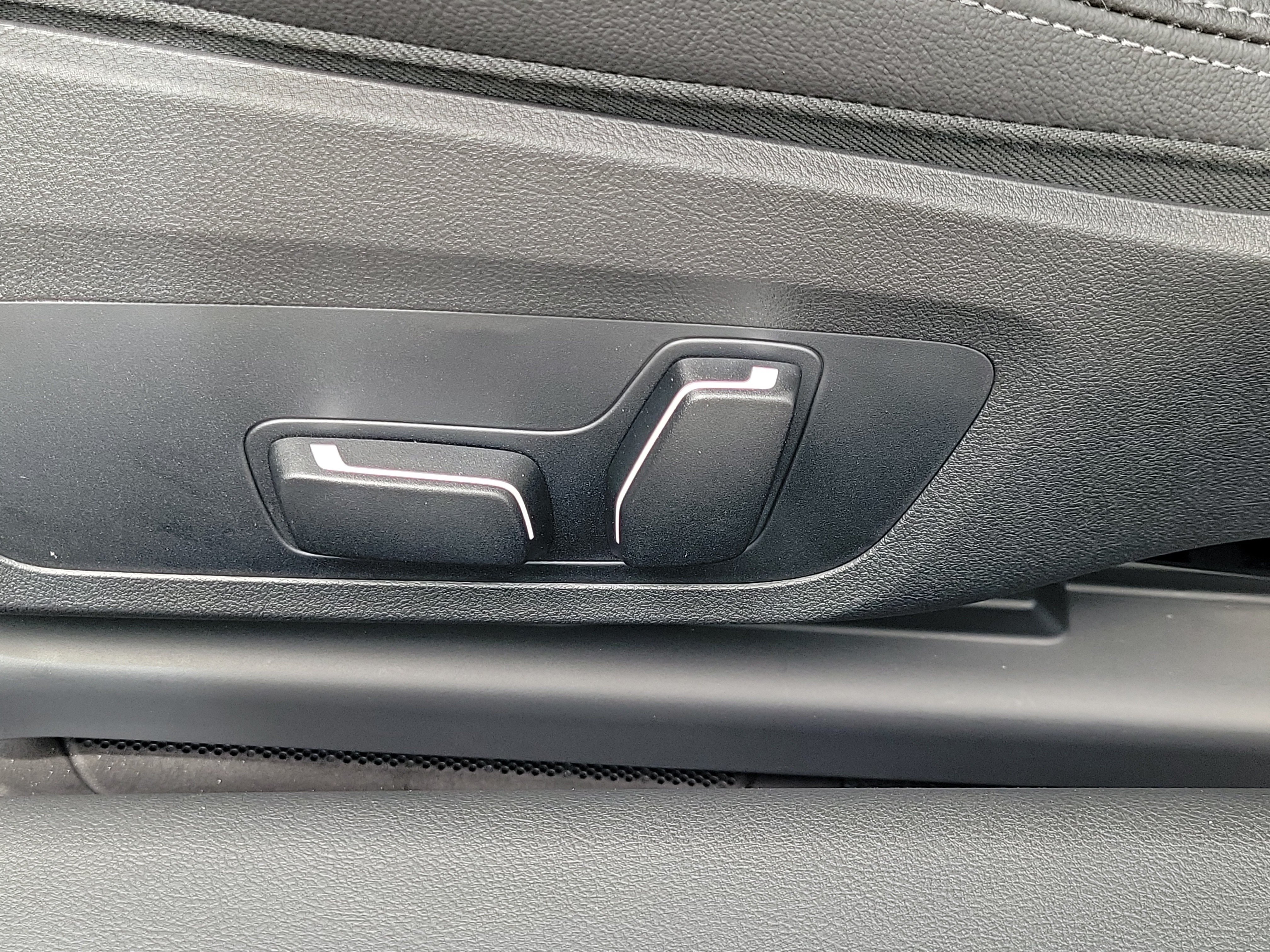 New 2026 BMW 230i Coupe w/ Premium Package RWD image 10