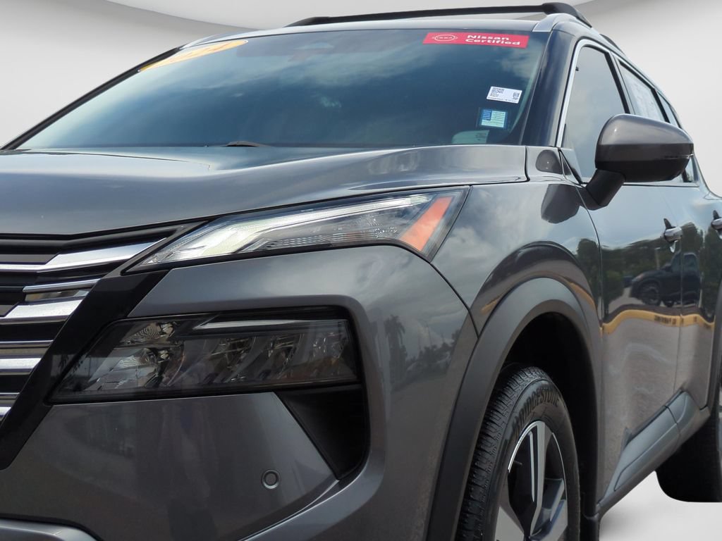Certified 2024 Nissan Rogue SL FWD image 26
