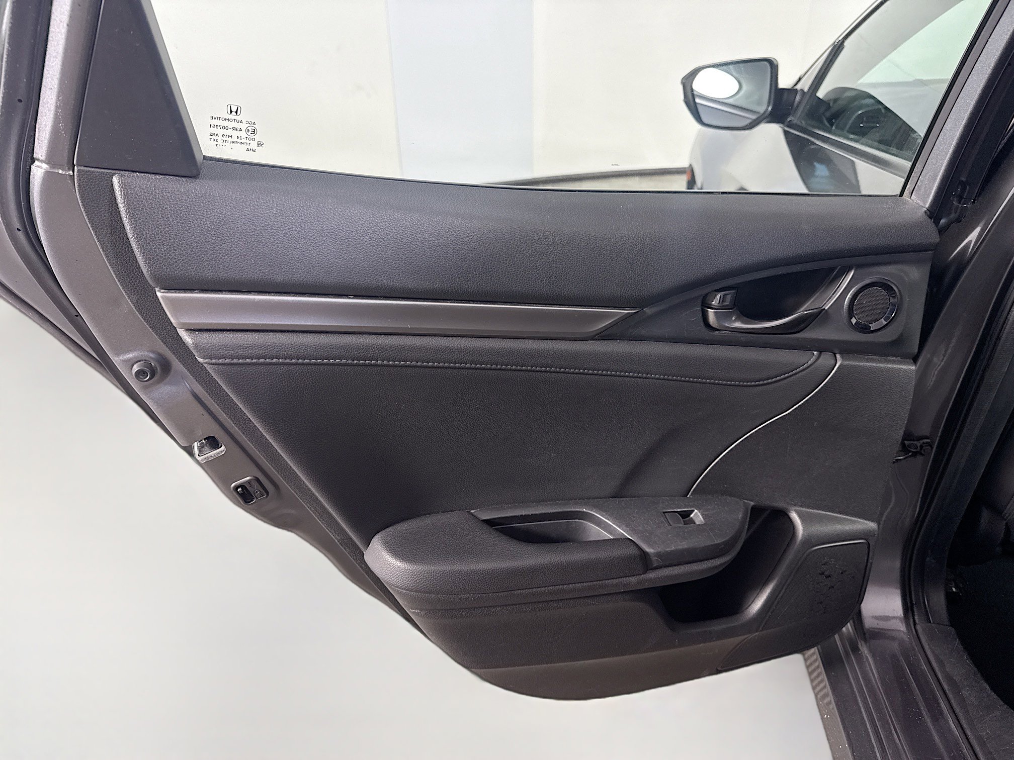 Used 2017 Honda Civic EX-L image 26