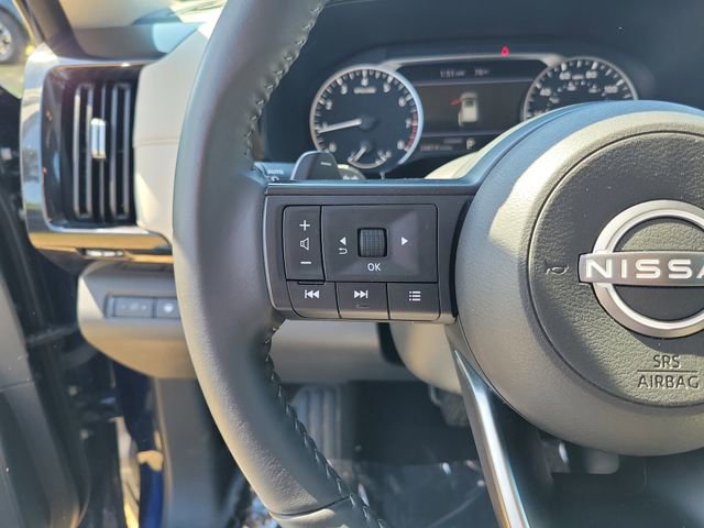 Used 2025 Nissan Pathfinder SV FWD image 15