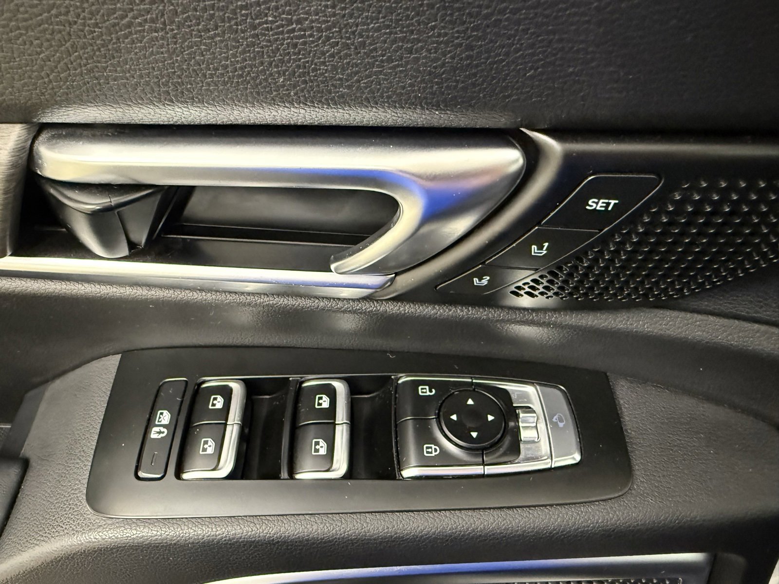 Used 2022 Kia Telluride SX w/ SX Prestige Package image 11