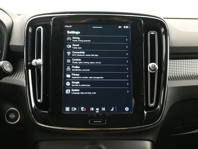 Used 2023 Volvo XC40 B5 Plus w/ Protection Package Premier image 14