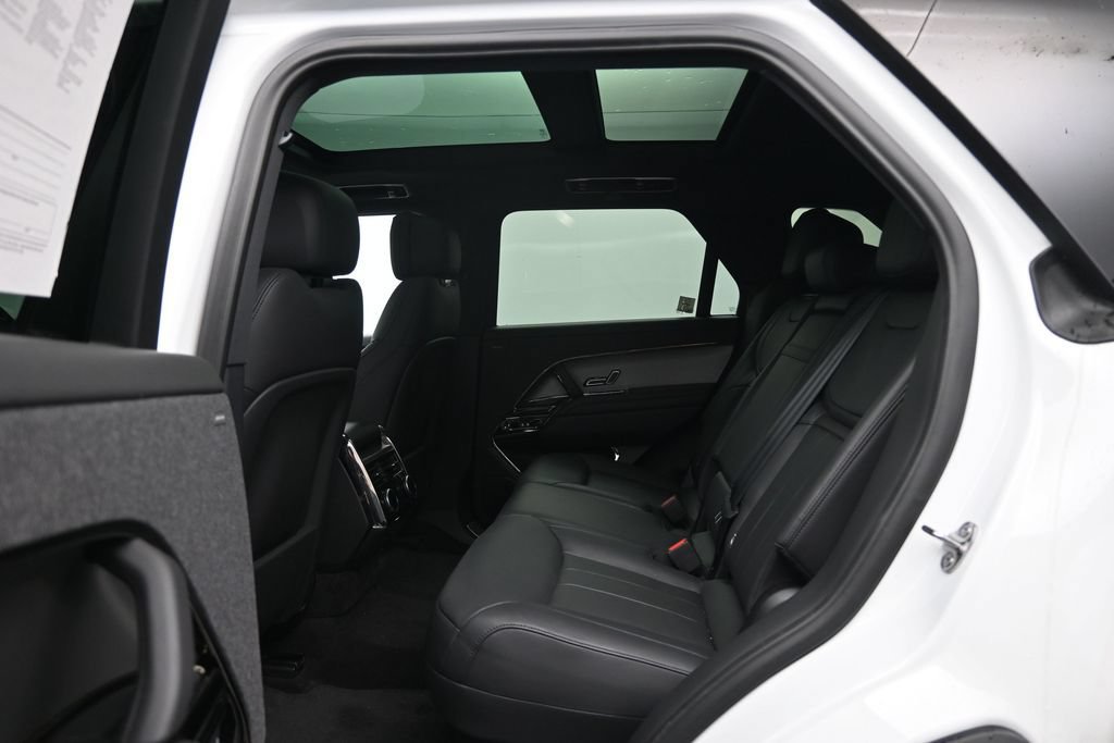 Used 2024 Land Rover Range Rover Sport SE AWD/4WD image 28