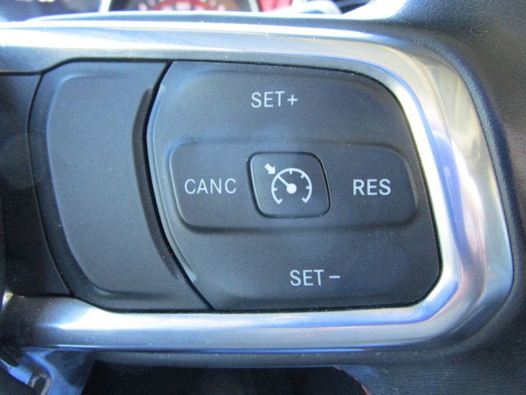 Used 2022 Jeep Wrangler Unlimited Rubicon w/ LED Lighting Group image 34