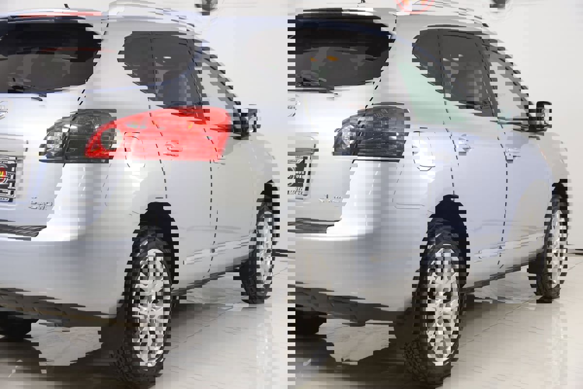 Used 2013 Nissan Rogue SL image 40