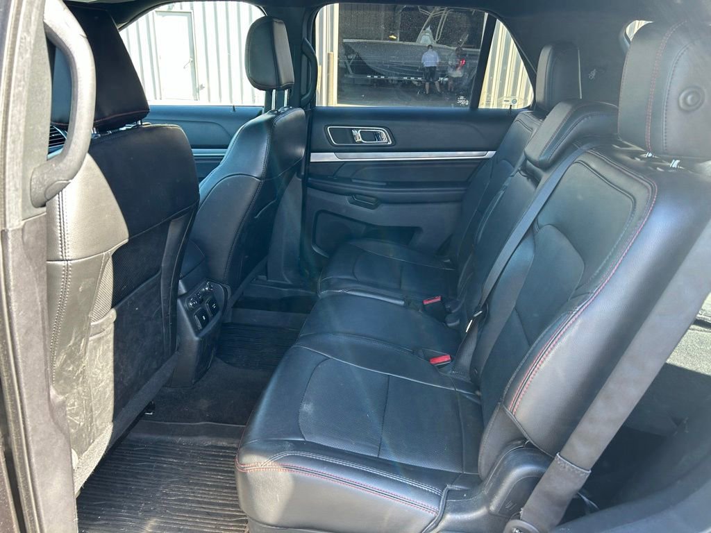 Used 2018 Ford Explorer Sport w/ Equipment Group 401A AWD/4WD image 5