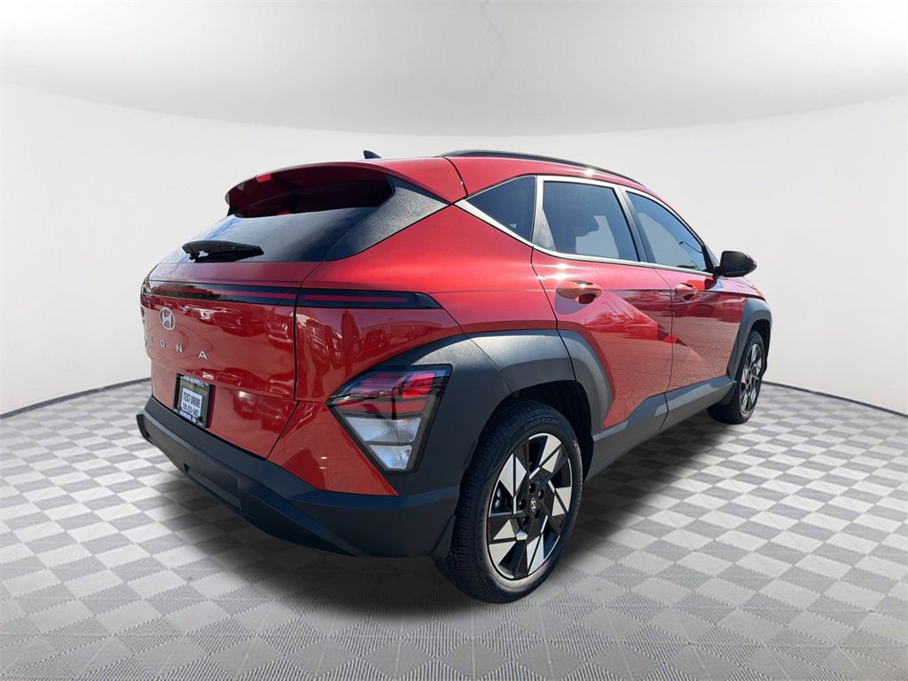 Used 2025 Hyundai Kona SEL image 5