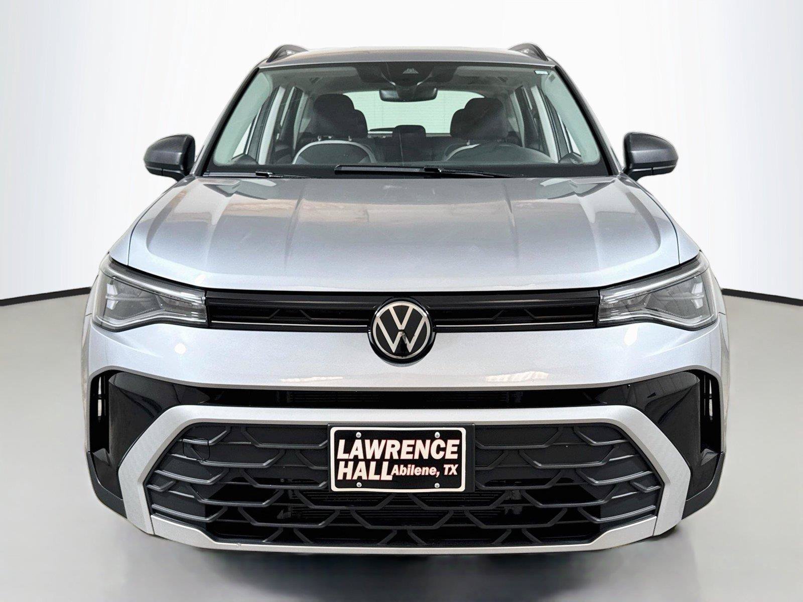 Used 2025 Volkswagen Taos S FWD image 2