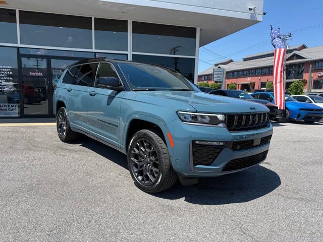 New 2026 Jeep Grand Cherokee L Summit AWD/4WD image 2
