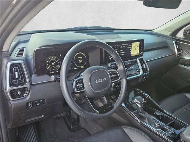 Used 2023 Kia Sorento SX AWD/4WD image 10