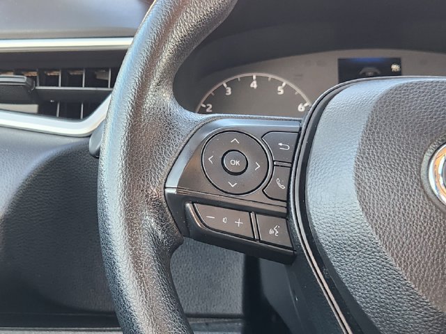 Used 2025 Toyota Corolla LE FWD image 28