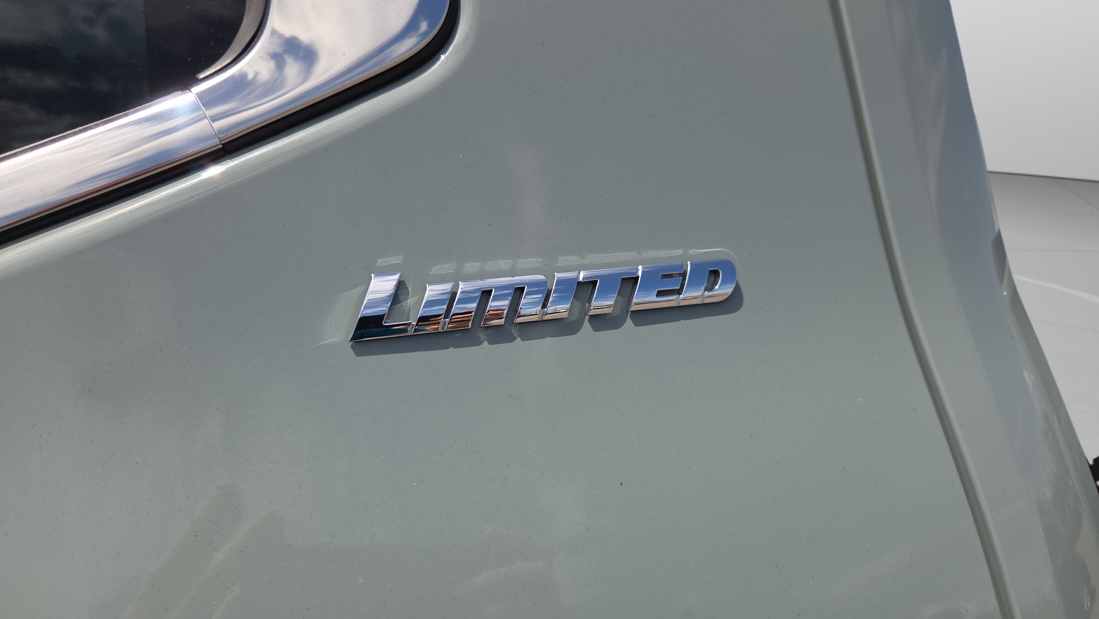 Certified 2025 Toyota Tundra Limited AWD/4WD image 32