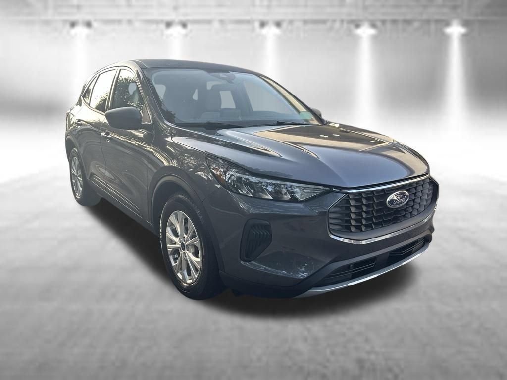 Certified 2023 Ford Escape Active FWD image 2