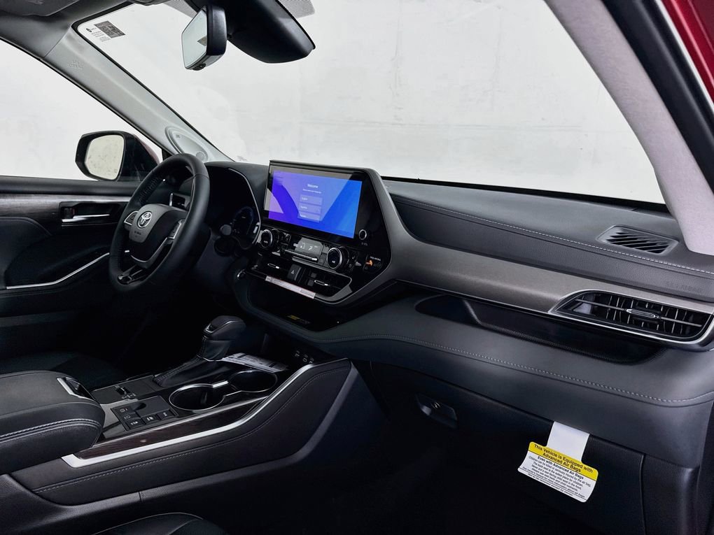 New 2026 Toyota Highlander Limited AWD/4WD image 30