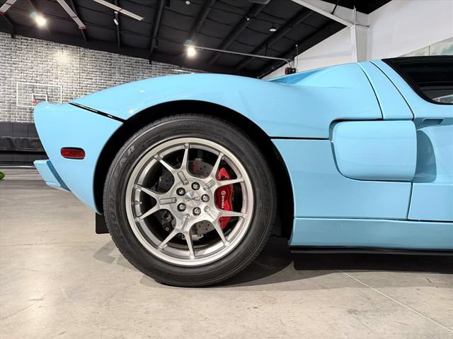 Used 2006 Ford GT RWD image 64