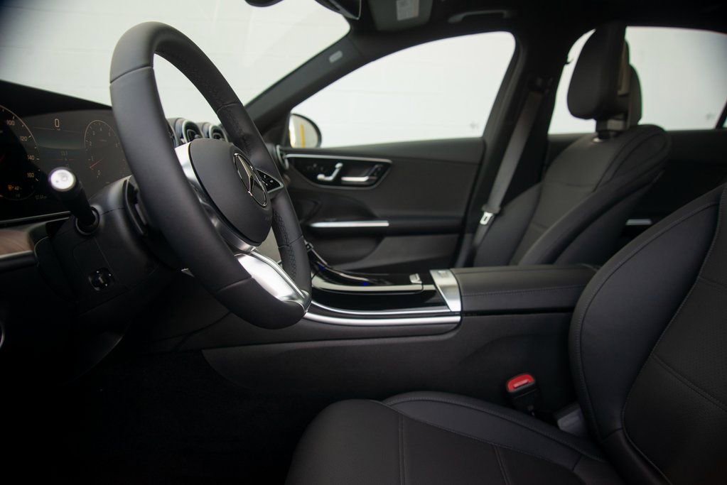 Certified 2025 Mercedes-Benz C 300 4MATIC Sedan image 21