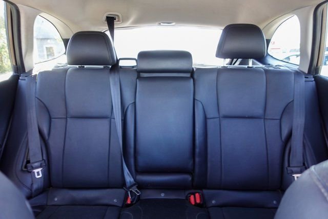 Used 2020 Subaru Outback Limited image 16