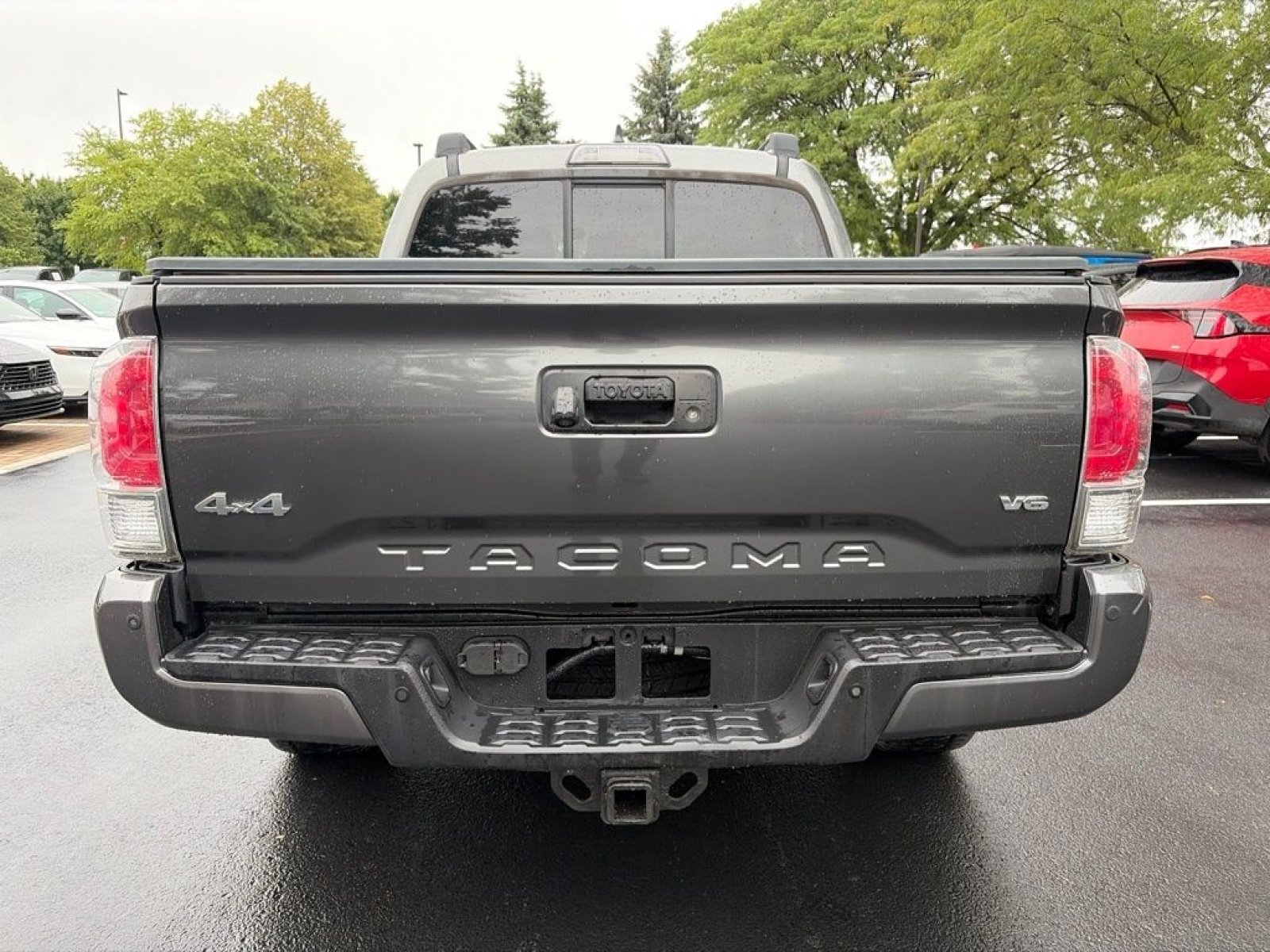 Used 2016 Toyota Tacoma Limited w/ Towing Package AWD/4WD image 8