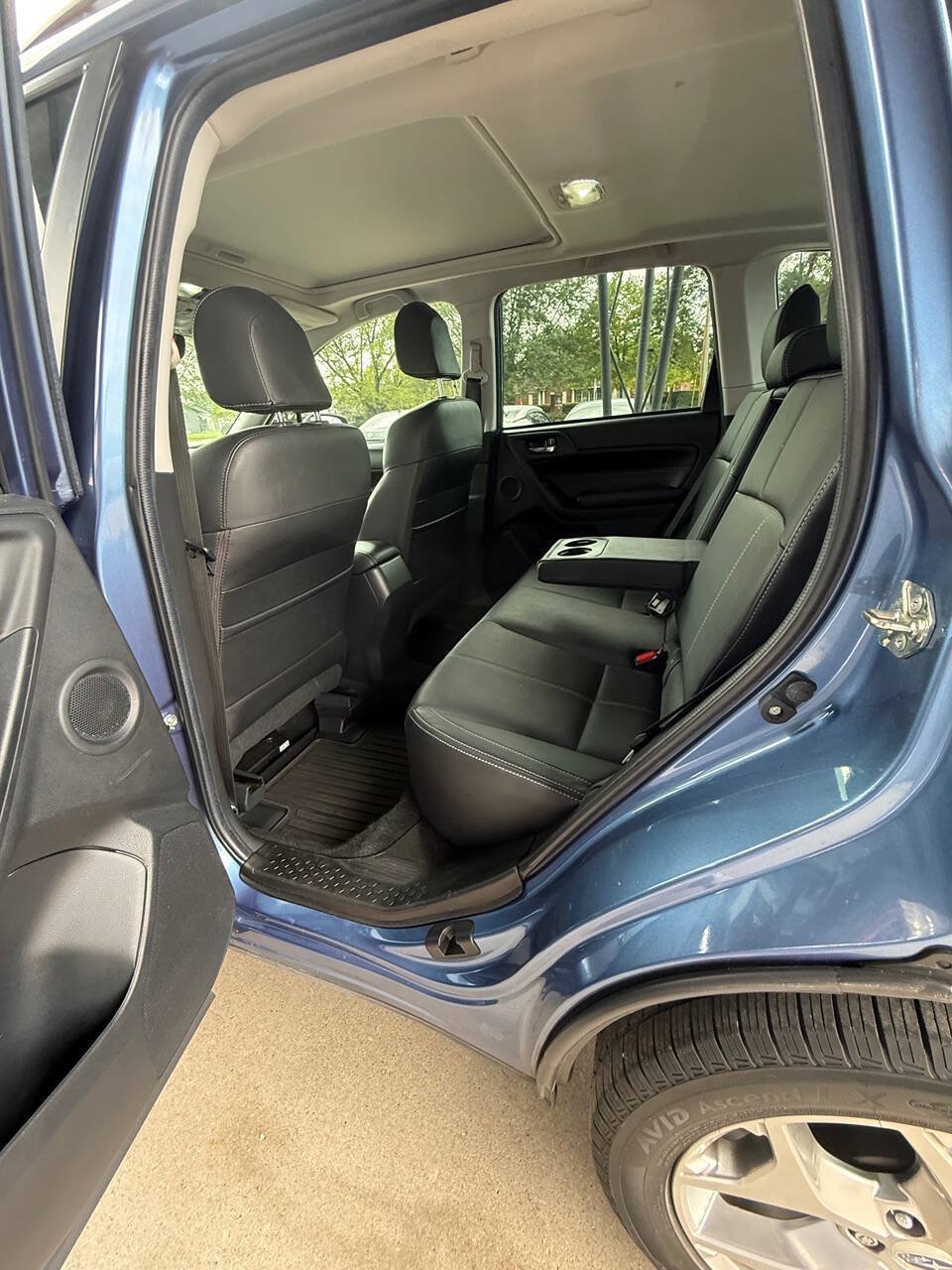 Used 2018 Subaru Forester 2.5i Touring AWD/4WD image 15