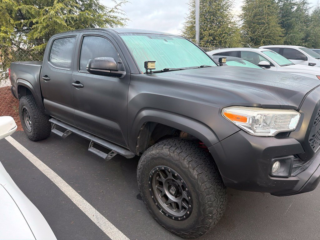 Used 2017 Toyota Tacoma SR w/ Tow Package AWD/4WD image 3