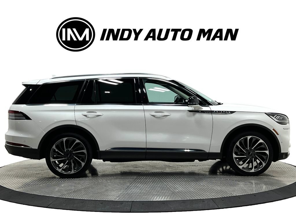 Used 2022 Lincoln Aviator Reserve w/ Equipment Group 201A AWD/4WD image 3