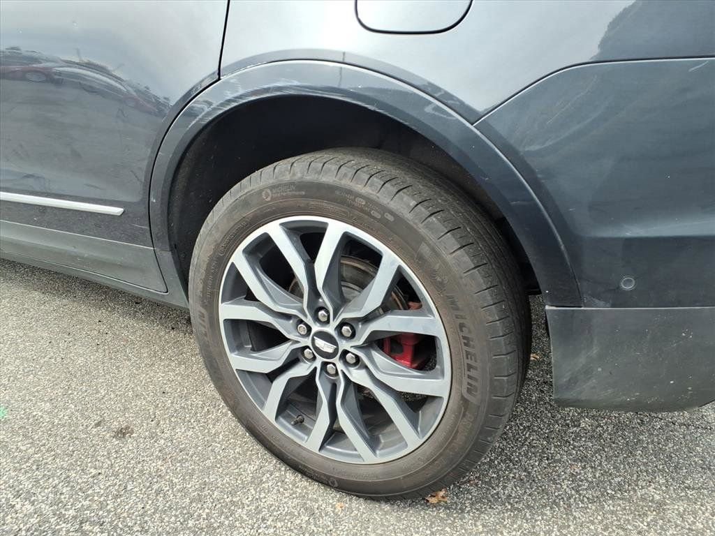 Certified 2022 Cadillac XT5 Sportv w/ Technology Package image 7