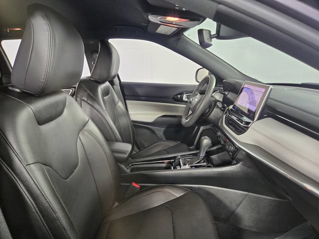 Used 2024 Jeep Compass Limited w/ Elite Group AWD/4WD image 15
