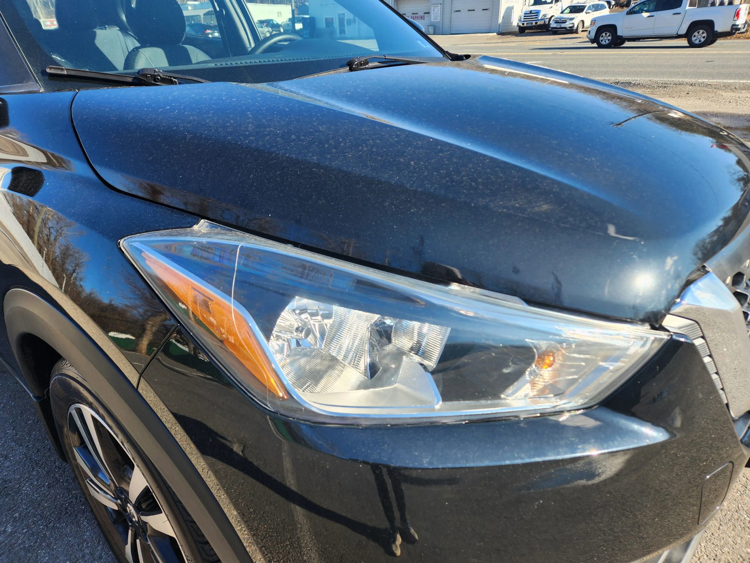 Used 2020 Nissan Kicks SV image 4